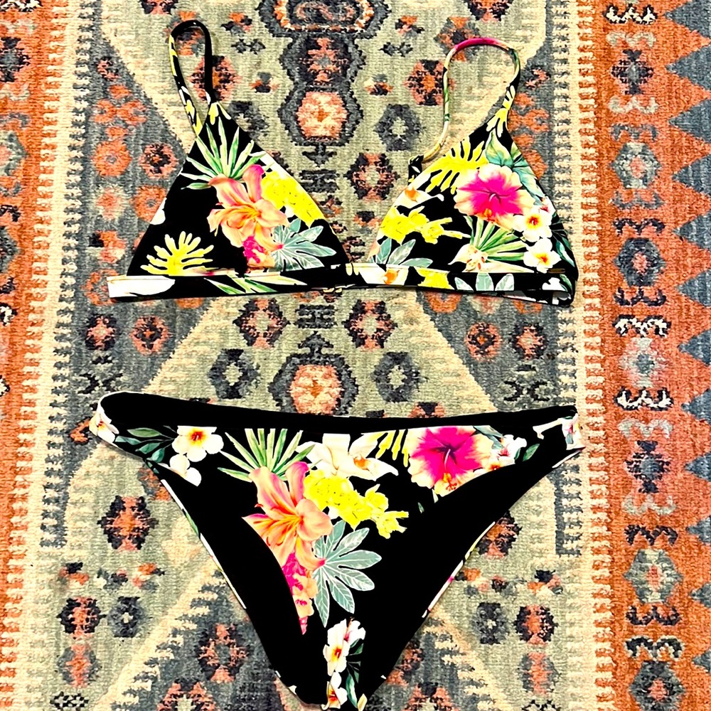 Ripcurl floral bikini - large